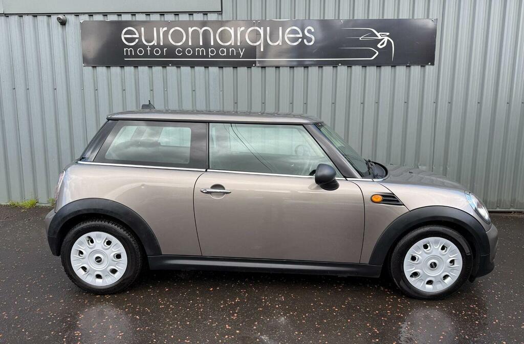 Mini Hatch Hatchback 1.6 One Euro 5 201313 SY13WUJ Silver #2