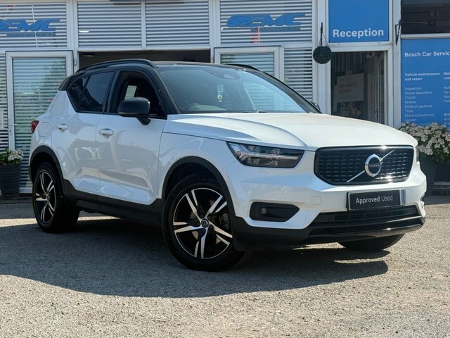 Volvo XC40 2020 2.0 B4 Mhev R-design Suv Hybrid Au White