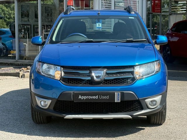 Dacia Sandero Stepway 2015 1.5 Dci Laureate Hatchback Blue #2