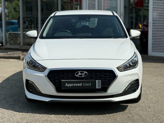 Hyundai I30 2019 1.0 T-gdi Blue Drive Se Nav Hatchback Pet White #3