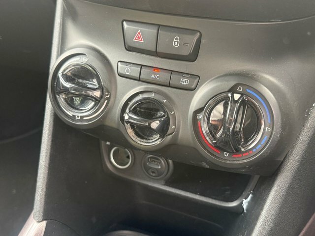 Peugeot 2008 1.4 Hdi Active 68 Bhp Red #24