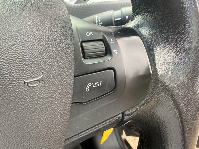 Peugeot 2008 1.4 Hdi Active 68 Bhp Red #35