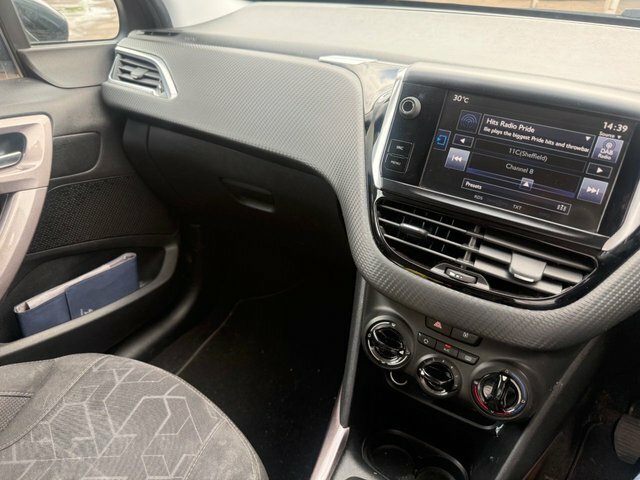 Peugeot 2008 1.4 Hdi Active 68 Bhp Red #21