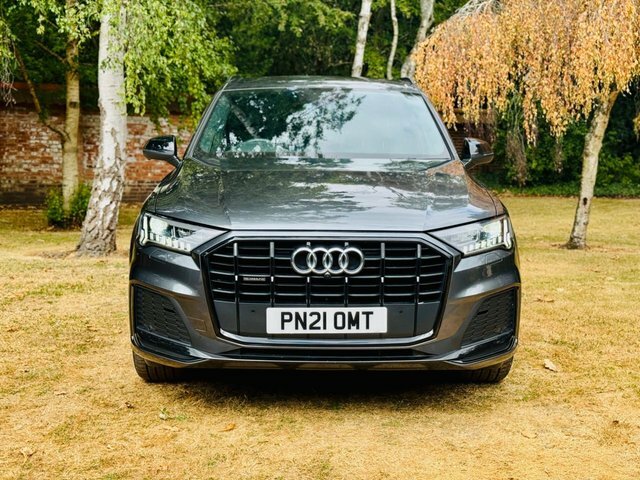 Audi Q7 3.0 Tdi V6 50 Black Edition Suv Tiptron PN21OMT Black #3