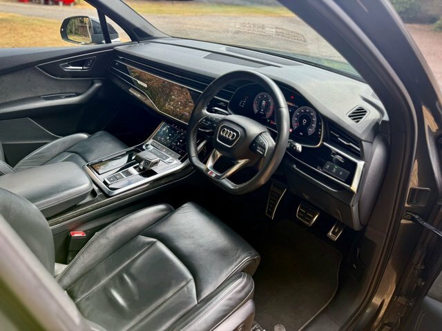 Audi Q7 3.0 Tdi V6 50 Black Edition Suv Tiptron PN21OMT Black #2