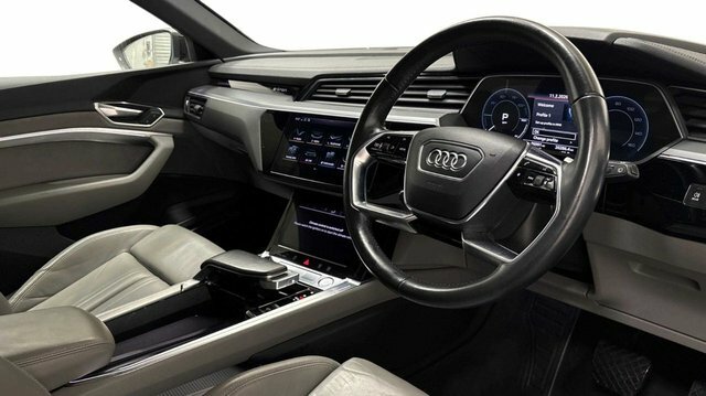 Audi E-tron 55 Suv Quattro 95Kwh 408 Ps Black #5