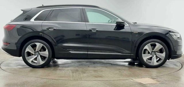 Audi E-tron 55 Suv Quattro 95Kwh 408 Ps Black #3