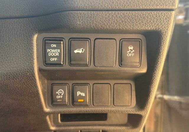 Nissan X-Trail Acenta White #26