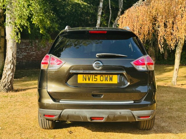 Nissan X-Trail Acenta White #10
