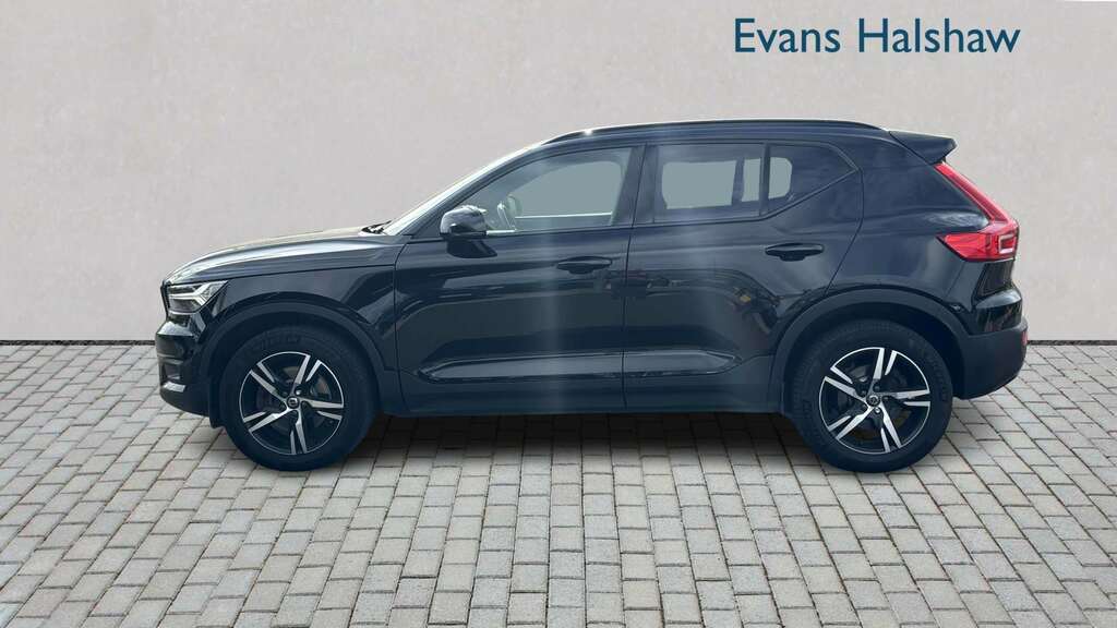 Volvo XC40 2.0 B4p R Design Awd 2020 FD70DZW Black #5