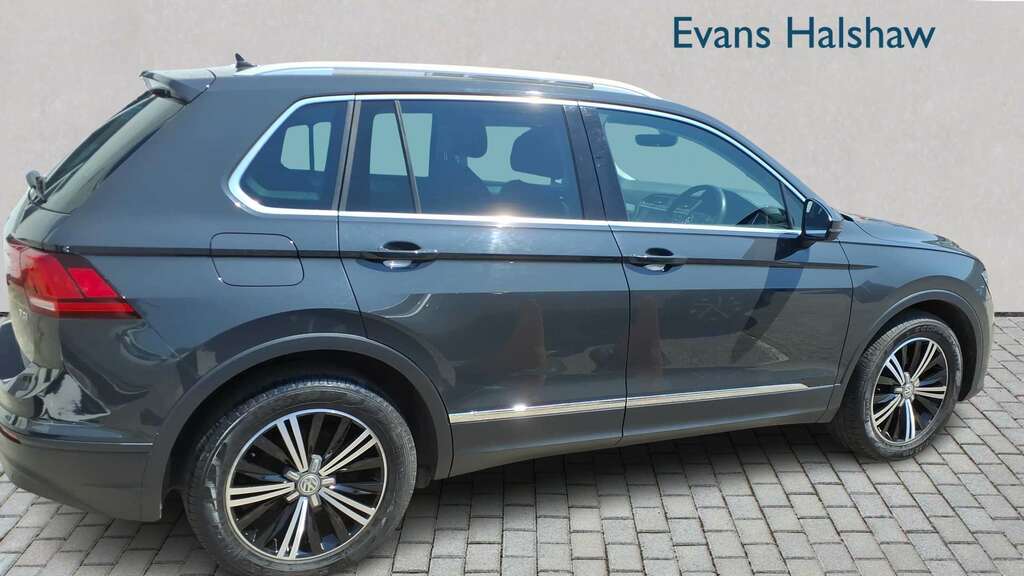 Volkswagen Tiguan 1.4 Tsi 150 Se Nav 2016 Grey #3