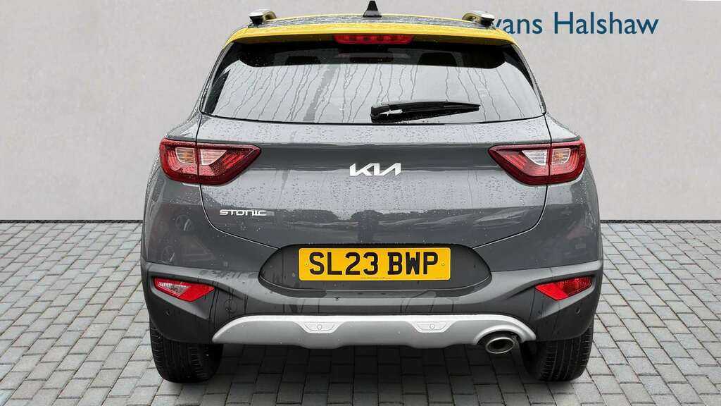 Kia Stonic 1.0T Gdi 99 Quantum 2023 SL23BWP Grey #3
