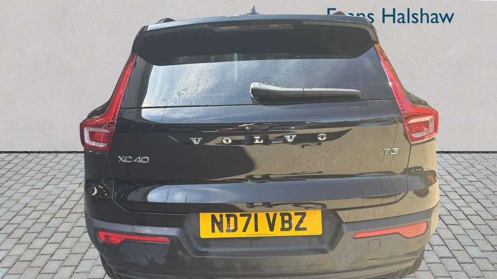 Volvo XC40 1.5 T3 163 R Design Geartronic 2021 ND71VBZ Black #3