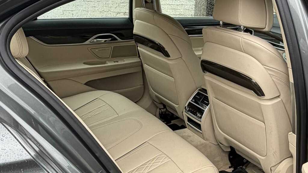 BMW 7 Series 730D Xdrive 2018 SG18OYT Grey #6