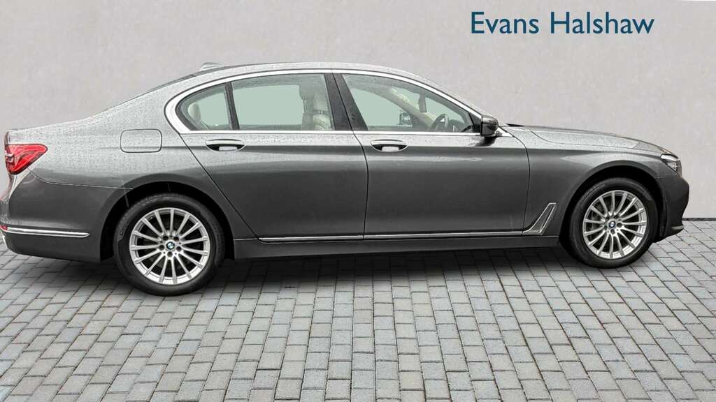 BMW 7 Series 730D Xdrive 2018 SG18OYT Grey #3