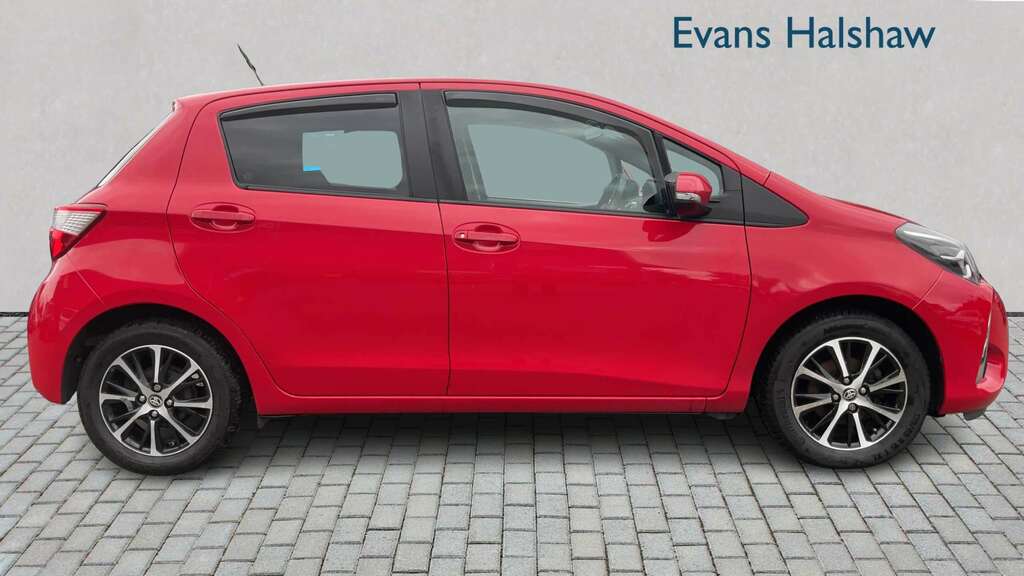 Toyota Yaris 1.0 72 Vvt-i Icon Tech 2019 Red #2