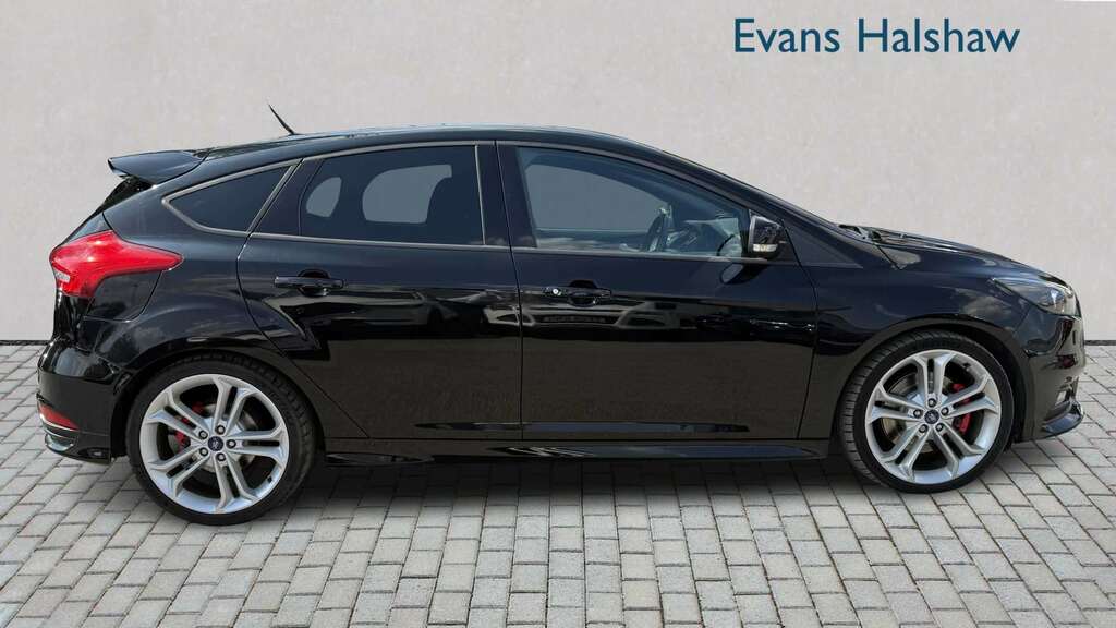Ford Focus 2.0T Ecoboost St-3 2016 OY66GPF Black #3