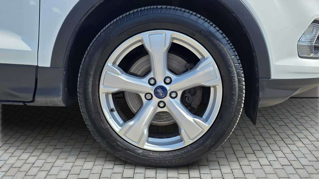 Ford Kuga 2.0 Tdci 180 Titanium 2018 BJ18LRX White #6