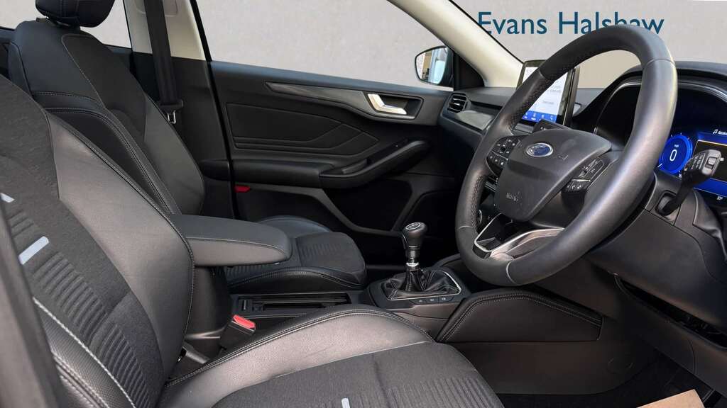 Ford Focus 1.0 Ecoboost Hybrid Mhev 125 Active X Edition MJ21OKG Black #2