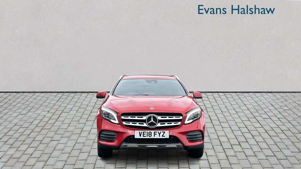 Mercedes-Benz GLA Class 220D 4Matic Amg Line Premium 2018 Red #5