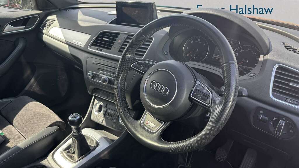 Audi Q3 2.0 Tdi 177 Quattro S Line Plus 2014 VX64SYS Black #6