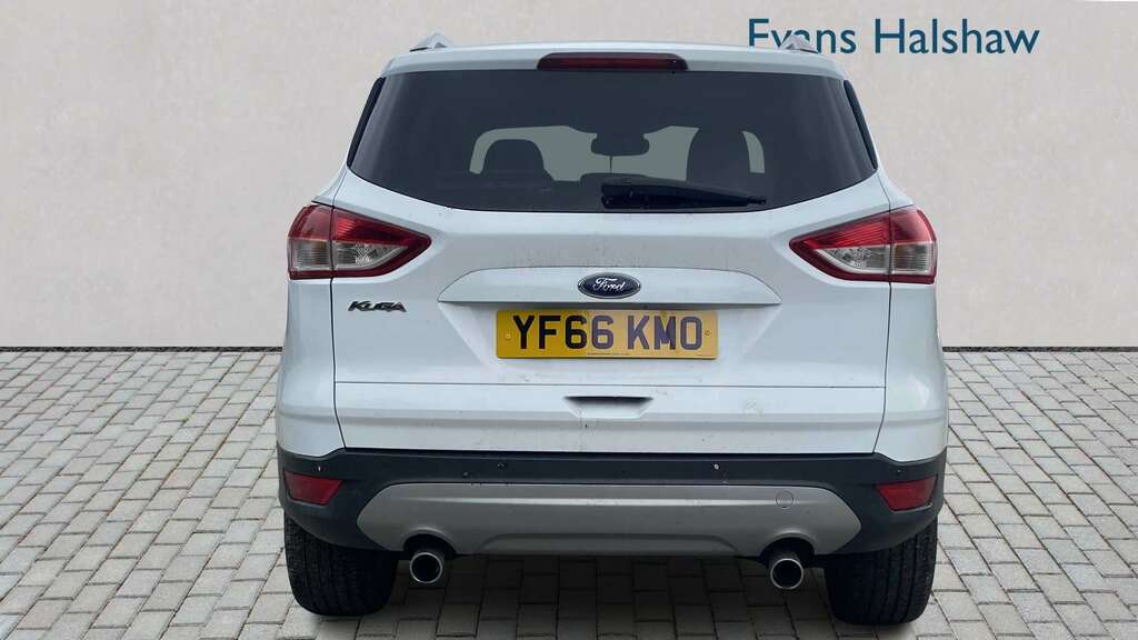 Ford Kuga 2.0 Tdci 180 Titanium 2016 YF66KMO White #4