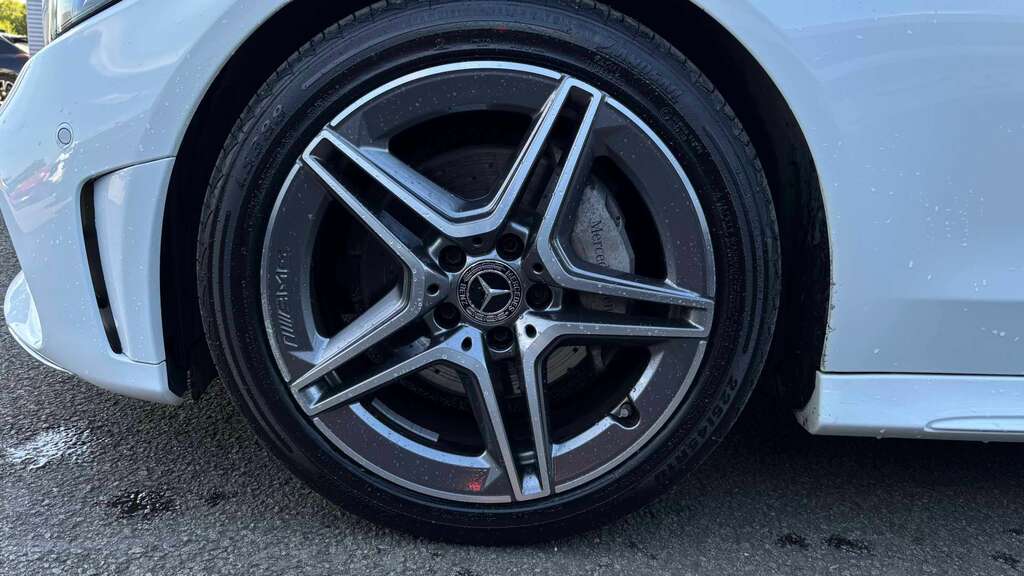 Mercedes-Benz C Class C220d Amg Line 9G-tronic 2018 White #4