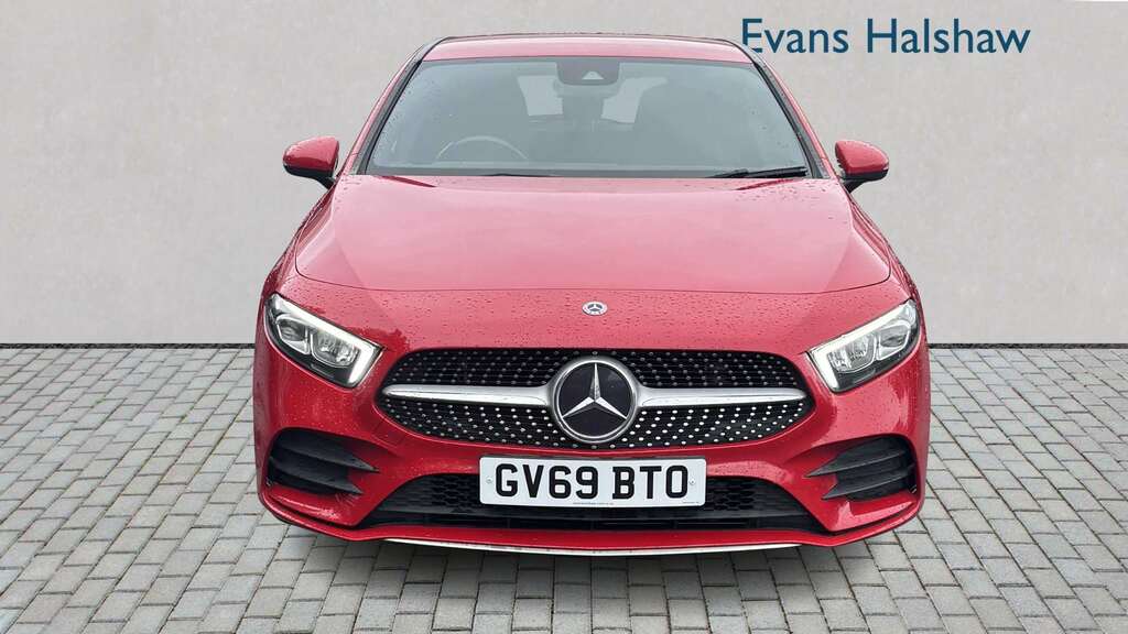 Mercedes-Benz A Class A180 Amg Line Executive 2019 GV69BTO Red #2