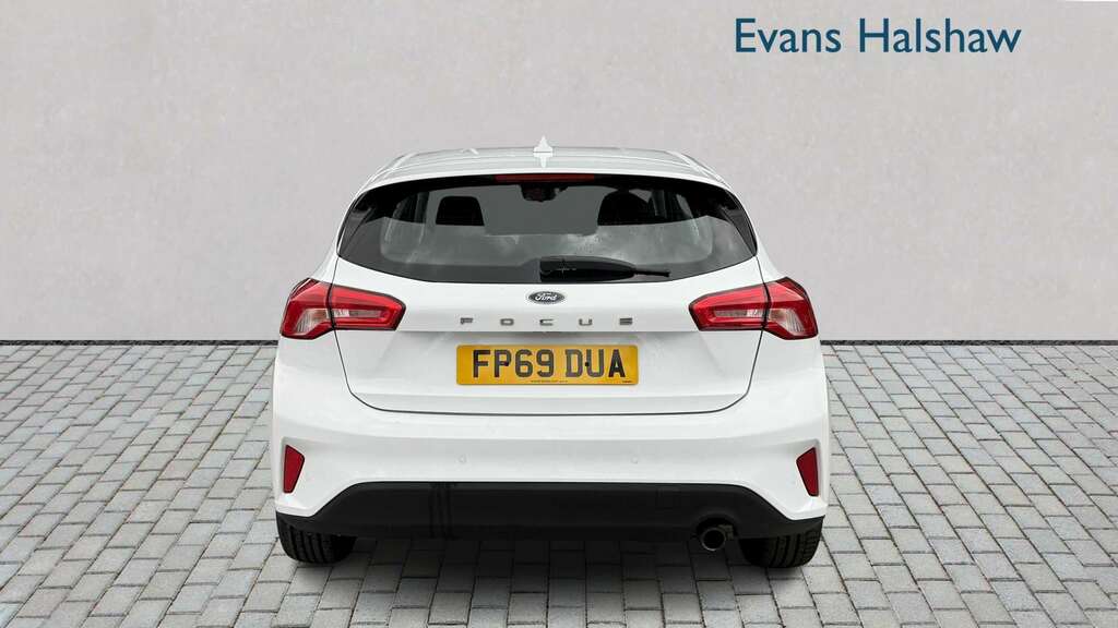 Ford Focus 1.0 Ecoboost 125 Zetec 2019 FP69DUA White #4