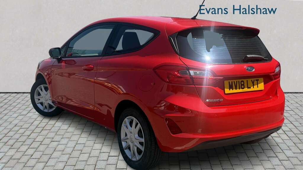 Ford Fiesta 1.1 Style 2018 Red #2