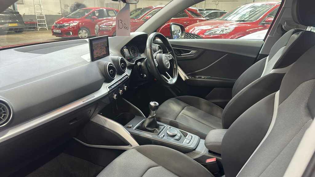 Audi Q2 1.4 Tfsi Sport 2018 BA18HVX Red #2