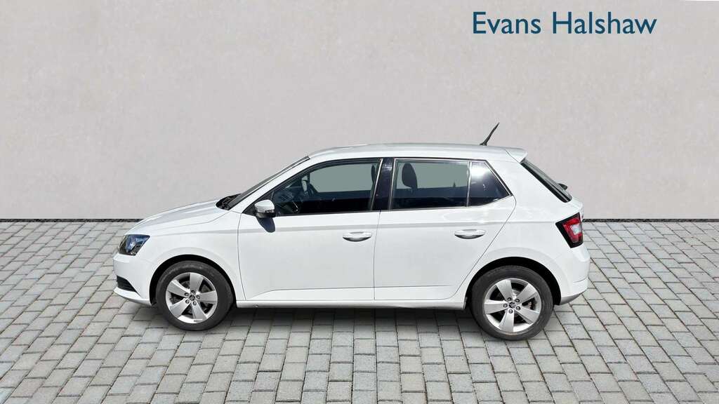 Skoda Fabia 1.2 Tsi Se Dsg 2017 White #4