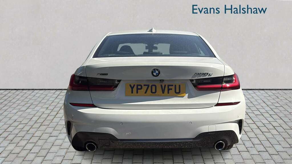 BMW 3 Series 330E Xdrive M Sport Step 2020 YP70VFU White #5