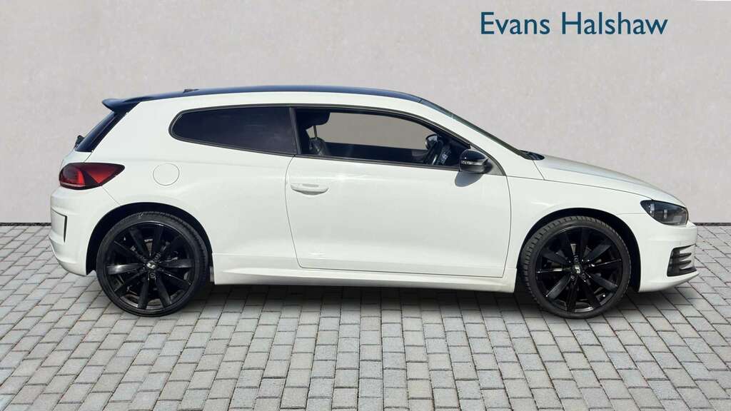 Volkswagen Scirocco 2.0 Tdi Bluemotion Tech R-line Black Edition 2 White #5