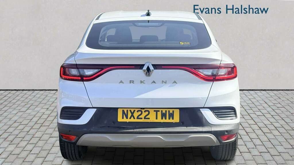 Renault Arkana 1.3 Tce Mild Hybrid 140 Iconic Edc 2022 NX22TWW White #4