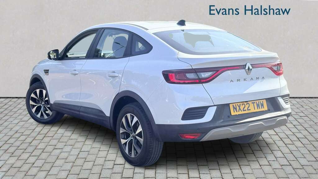 Renault Arkana 1.3 Tce Mild Hybrid 140 Iconic Edc 2022 NX22TWW White #2