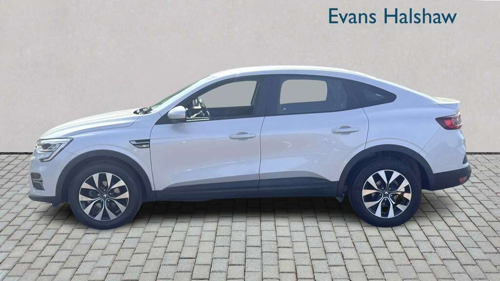 Renault Arkana 1.3 Tce Mild Hybrid 140 Iconic Edc 2022 NX22TWW White #6