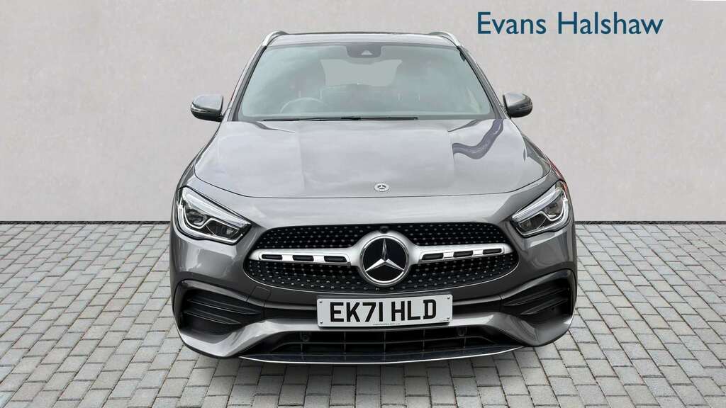 Mercedes-Benz GLA Class 180 Amg Line Executive 2021 Grey #2