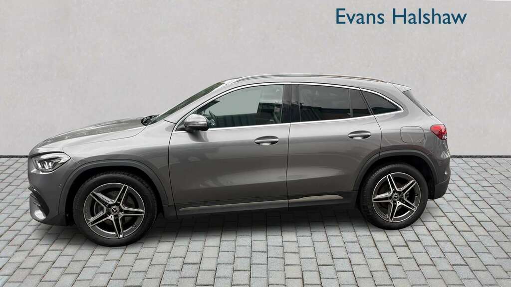 Mercedes-Benz GLA Class 180 Amg Line Executive 2021 Grey #4