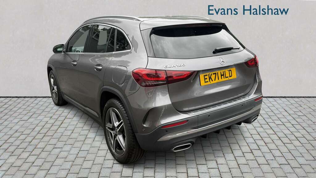 Mercedes-Benz GLA Class 180 Amg Line Executive 2021 Grey #5