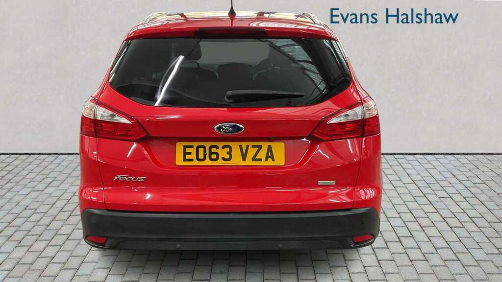 Ford Focus 1.0 125 Ecoboost Titanium X 2013 EO63VZA Red #4