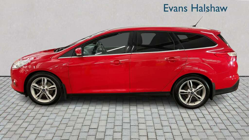 Ford Focus 1.0 125 Ecoboost Titanium X 2013 EO63VZA Red #2