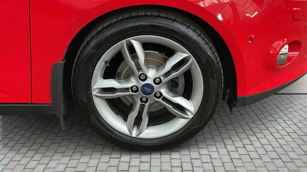 Ford Focus 1.0 125 Ecoboost Titanium X 2013 EO63VZA Red #5