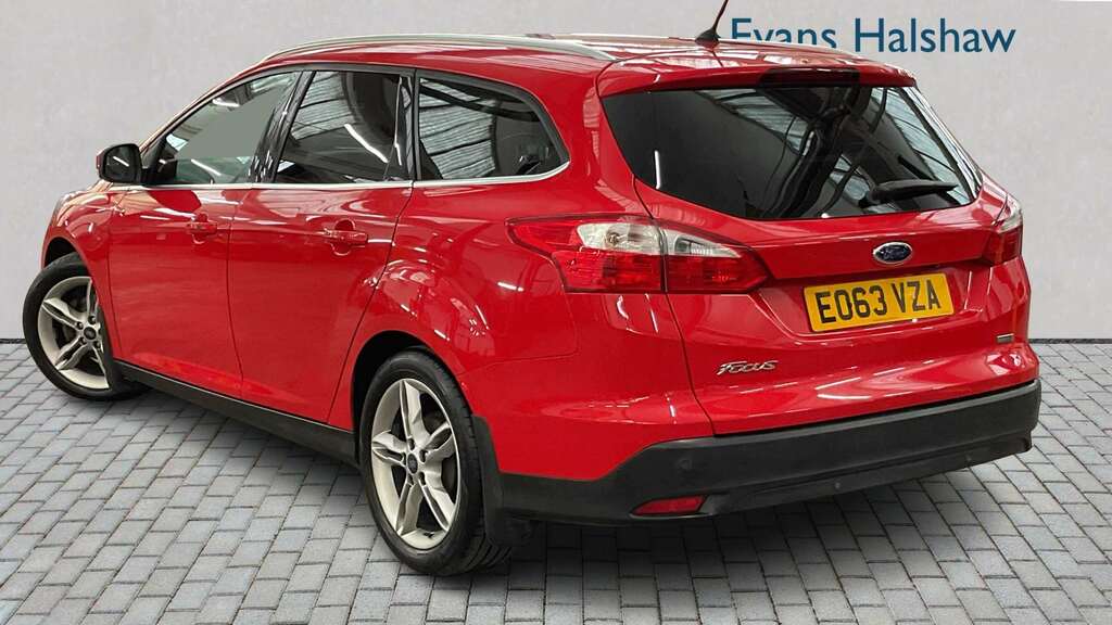 Ford Focus 1.0 125 Ecoboost Titanium X 2013 Red