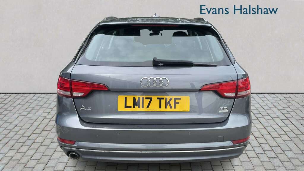 Audi A4 2.0 Tdi Ultra Sport 2017 LM17TKF Grey #2