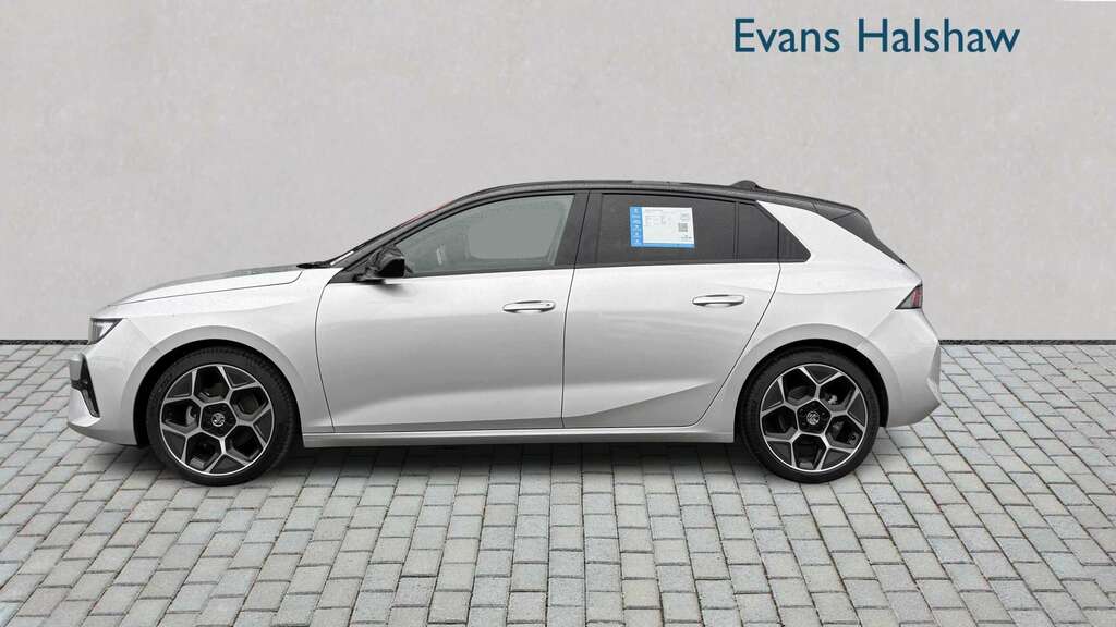 Vauxhall Astra 1.2 Turbo 130 Ultimate 2026 SK26HBE White #2