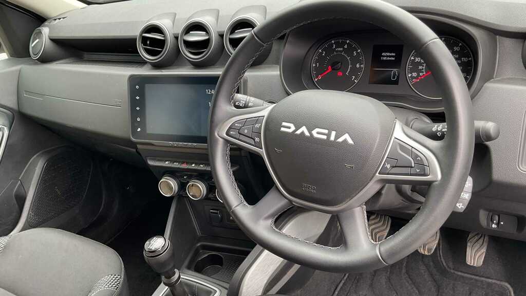 Dacia Duster 1.3 Tce 130 Journey 2023 GY23VMX White #6