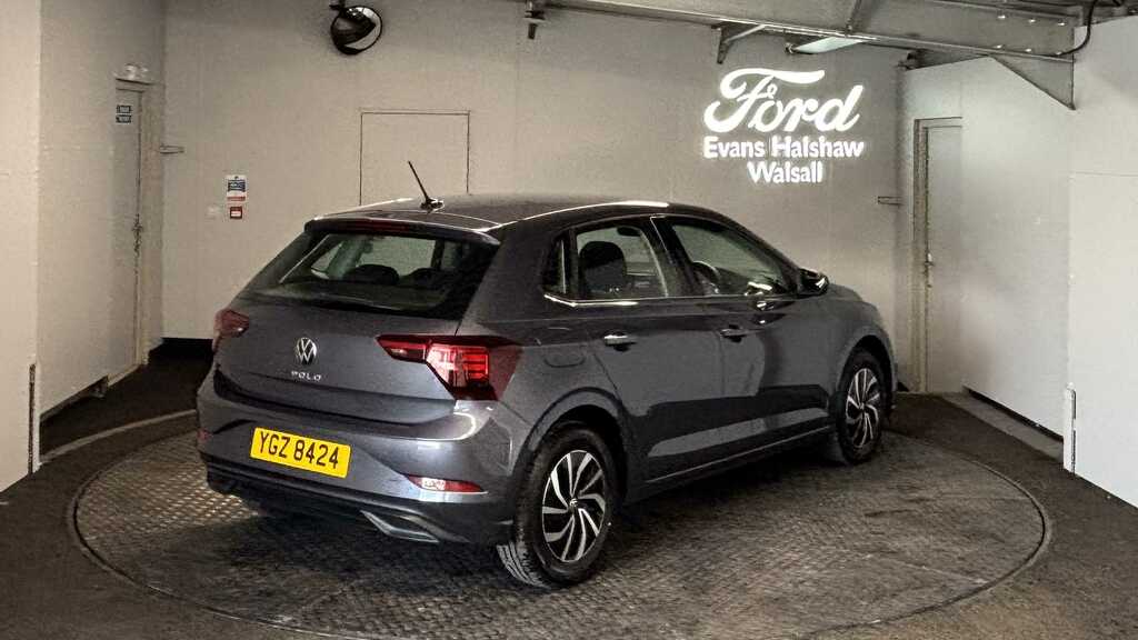 Volkswagen Polo 1.0 Tsi Life Dsg 2023 YGZ8424 Grey #4