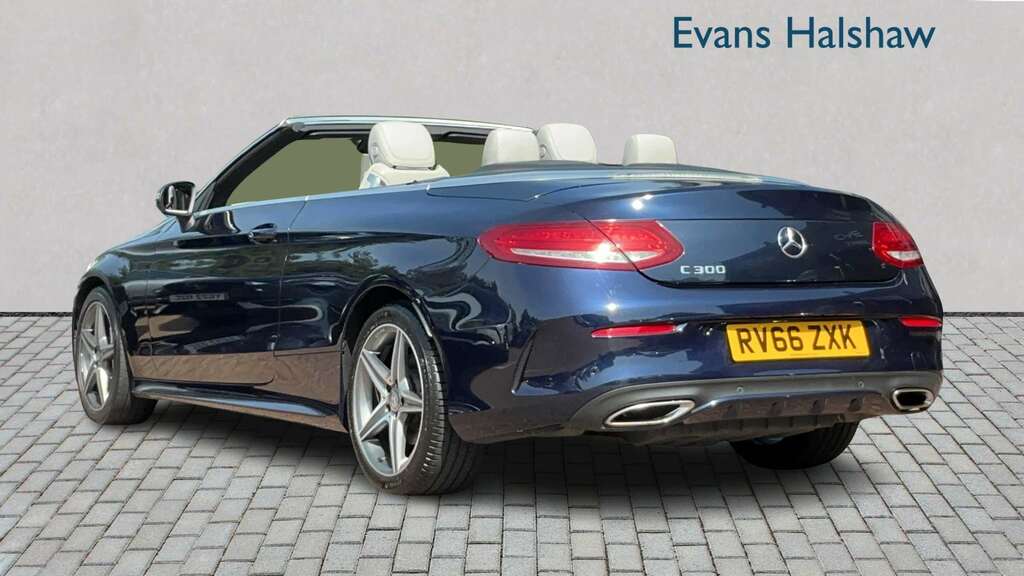 Mercedes-Benz C Class C300 Amg Line Premium Plus 2016 RV66ZXK Blue #2