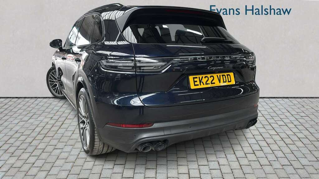 Porsche Cayenne E-hybrid Platinum Edition Tiptronic S 2022 EK22VDD Blue #2